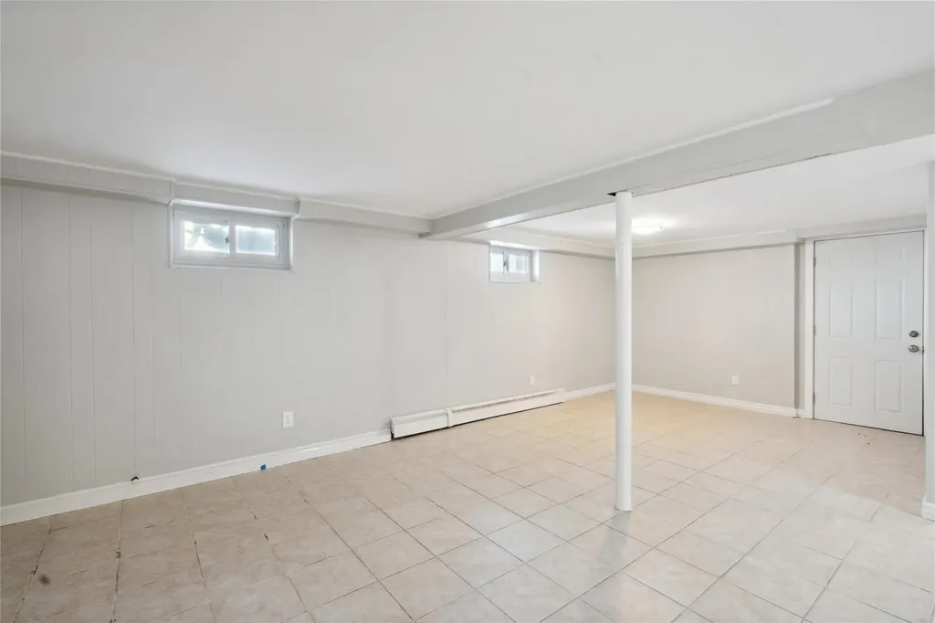 108 9th Avenue West Babylon NY 11704