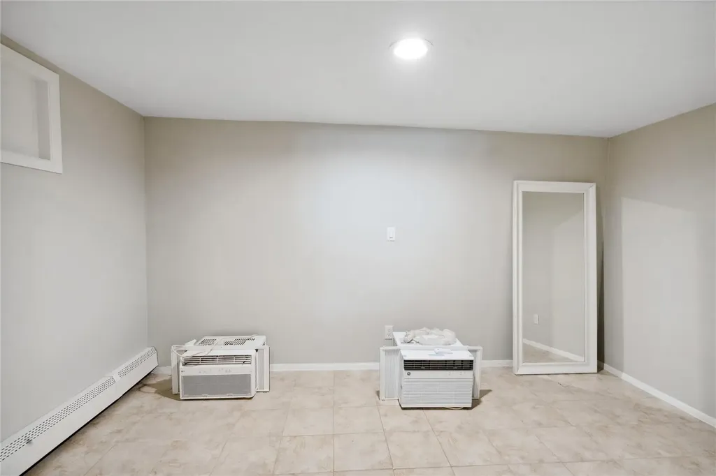 108 9th Avenue West Babylon NY 11704