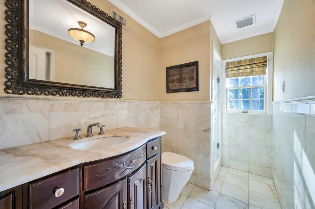 76 Hemlock Road Manhasset NY 11030