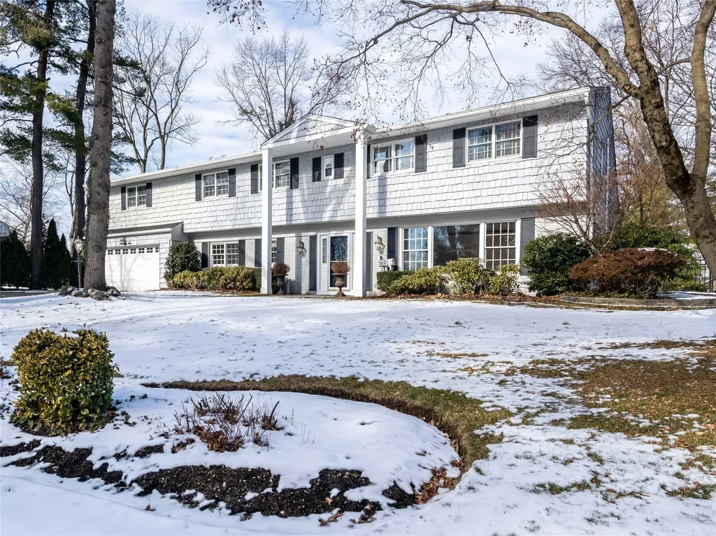 76 Hemlock Road Manhasset NY 11030