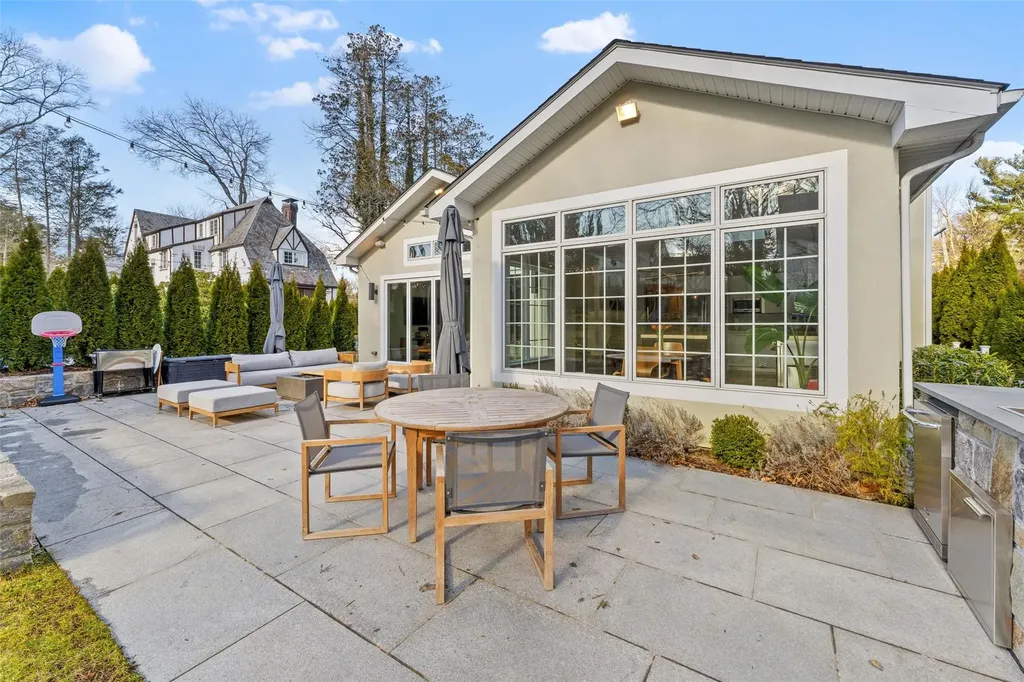 42 Fenimore Road Scarsdale NY 10583