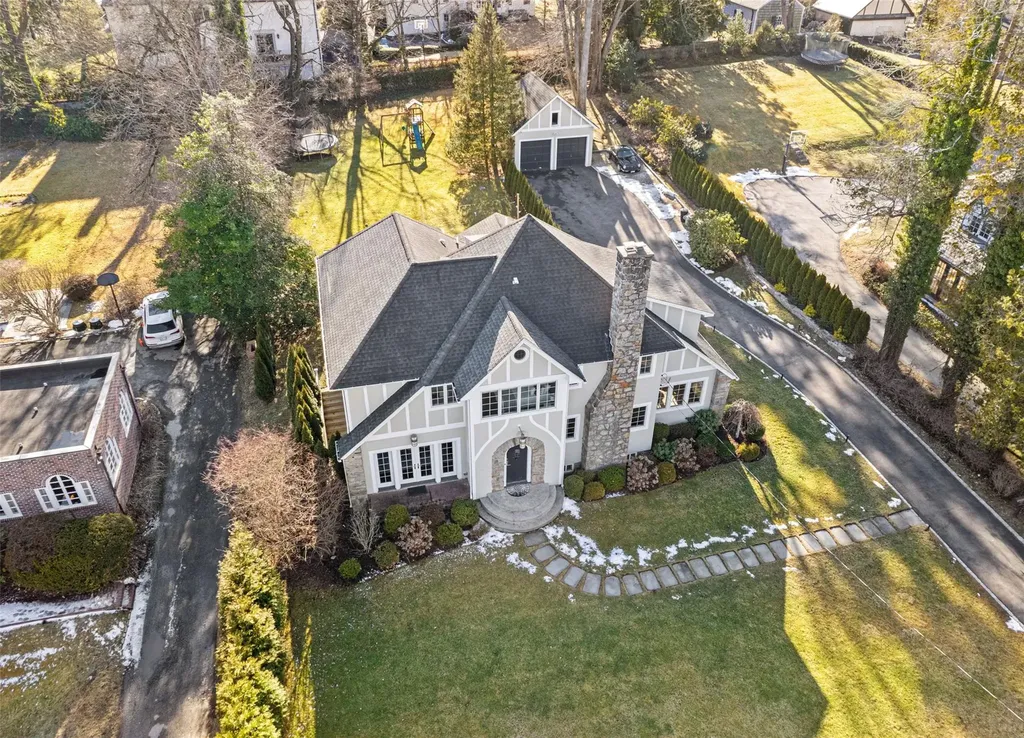42 Fenimore Road Scarsdale NY 10583