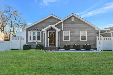 38 12th Street Ronkonkoma NY 11779