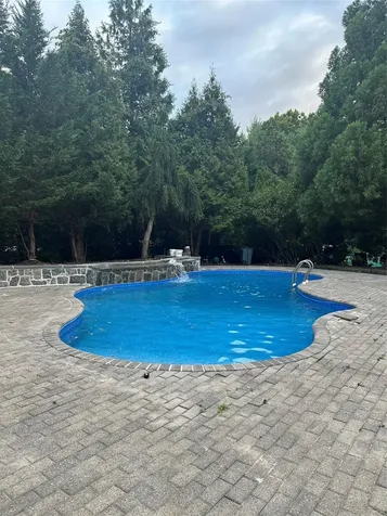 29 Varsity Boulevard East Setauket NY 11733