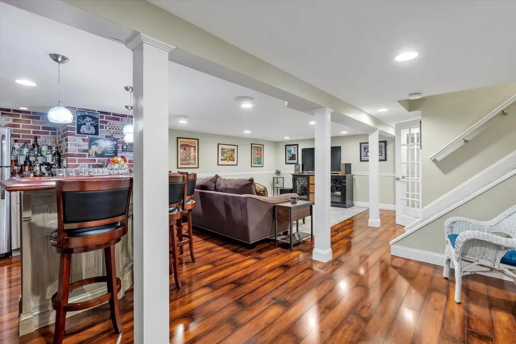 29 Gehrig Street Commack NY 11725