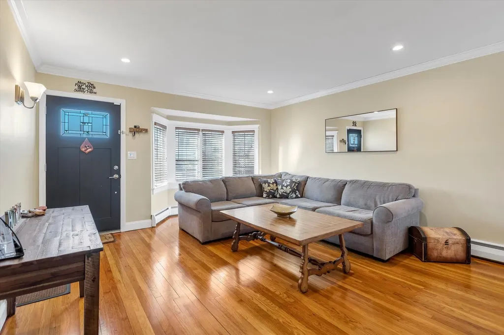 29 Gehrig Street Commack NY 11725