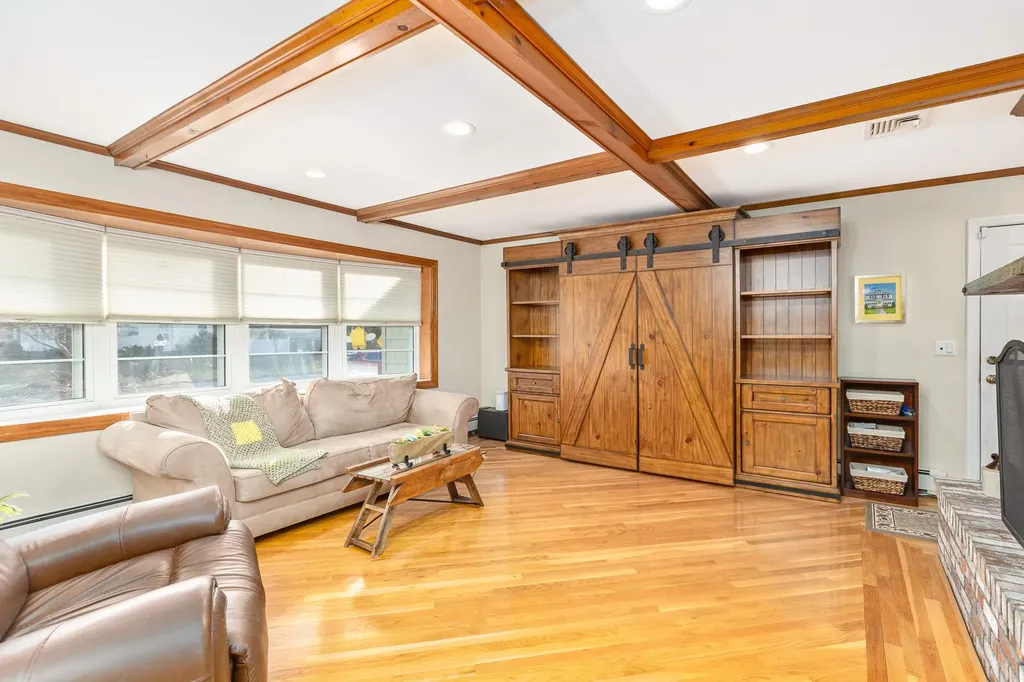 41 Arthur Avenue Patchogue NY 11772