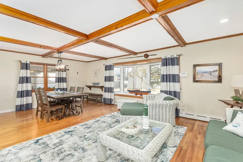 41 Arthur Avenue Patchogue NY 11772