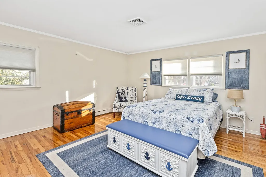 41 Arthur Avenue Patchogue NY 11772