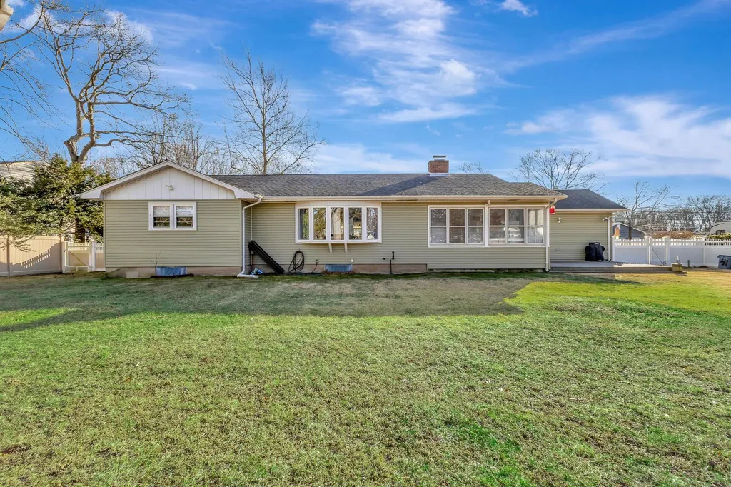 41 Arthur Avenue Patchogue NY 11772