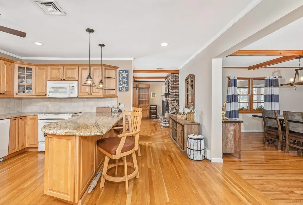 41 Arthur Avenue Patchogue NY 11772