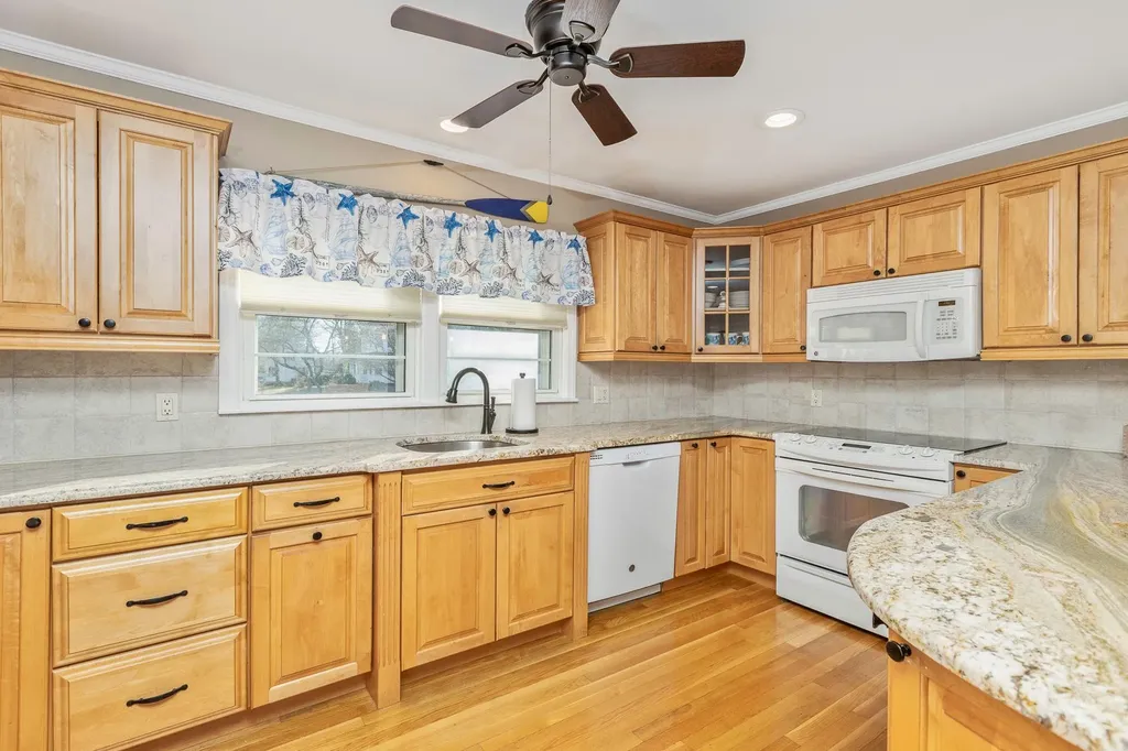 41 Arthur Avenue Patchogue NY 11772