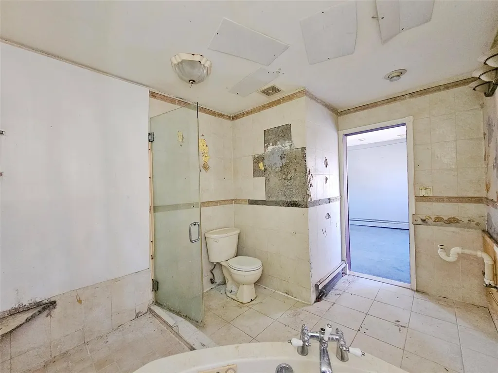 1428 Parsons Boulevard Whitestone NY 11357