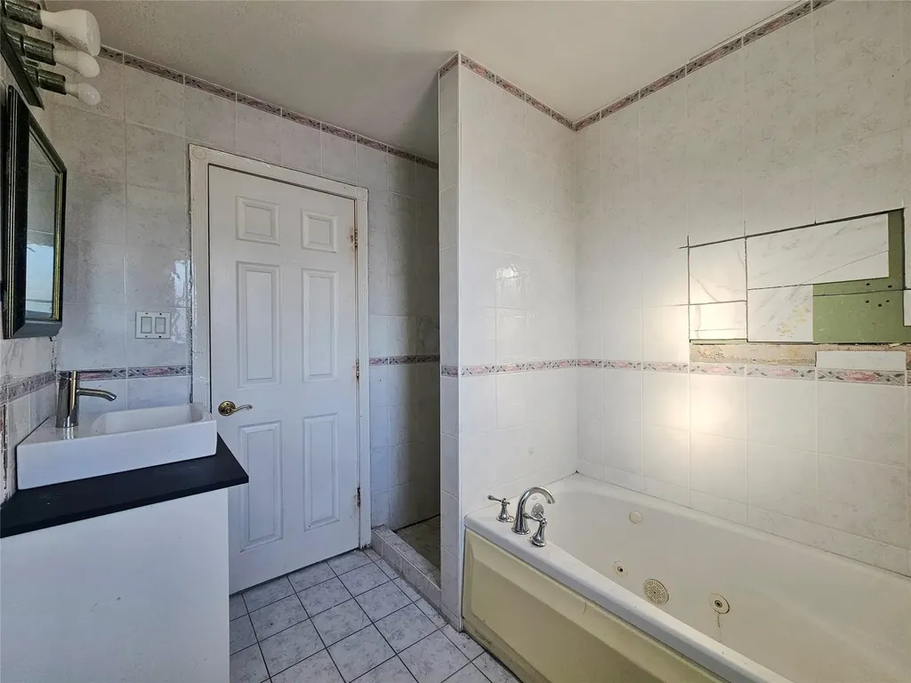 1428 Parsons Boulevard Whitestone NY 11357