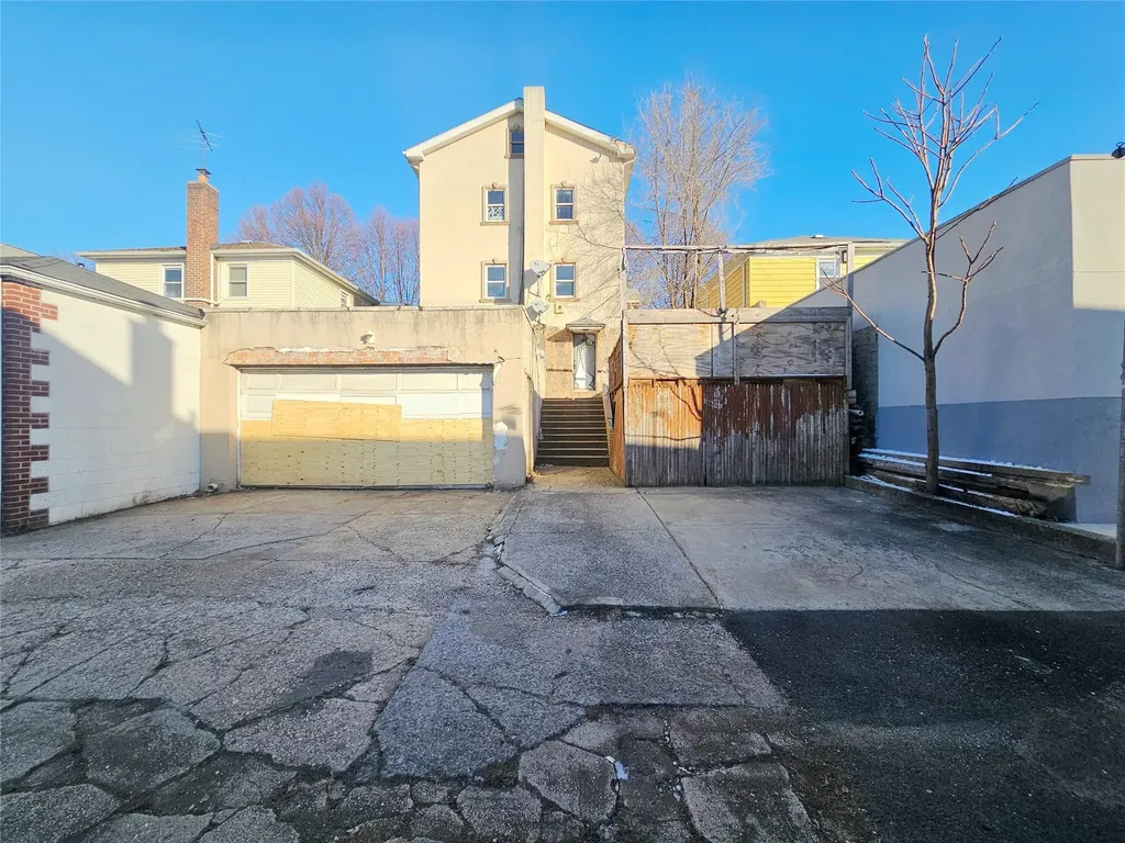 1428 Parsons Boulevard Whitestone NY 11357
