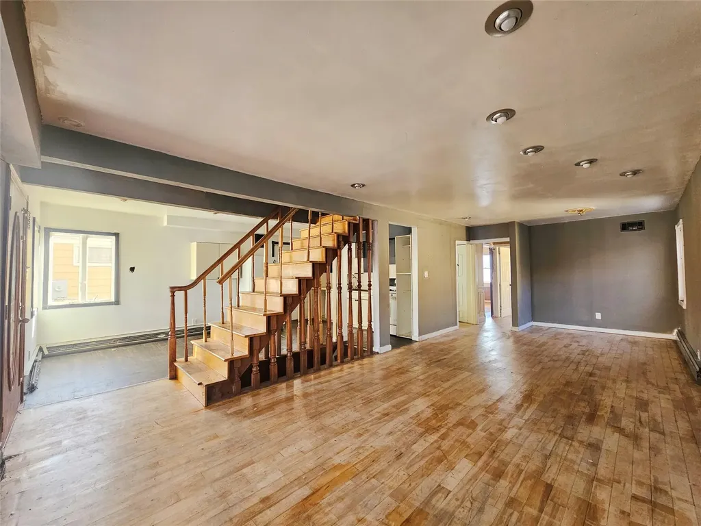 1428 Parsons Boulevard Whitestone NY 11357
