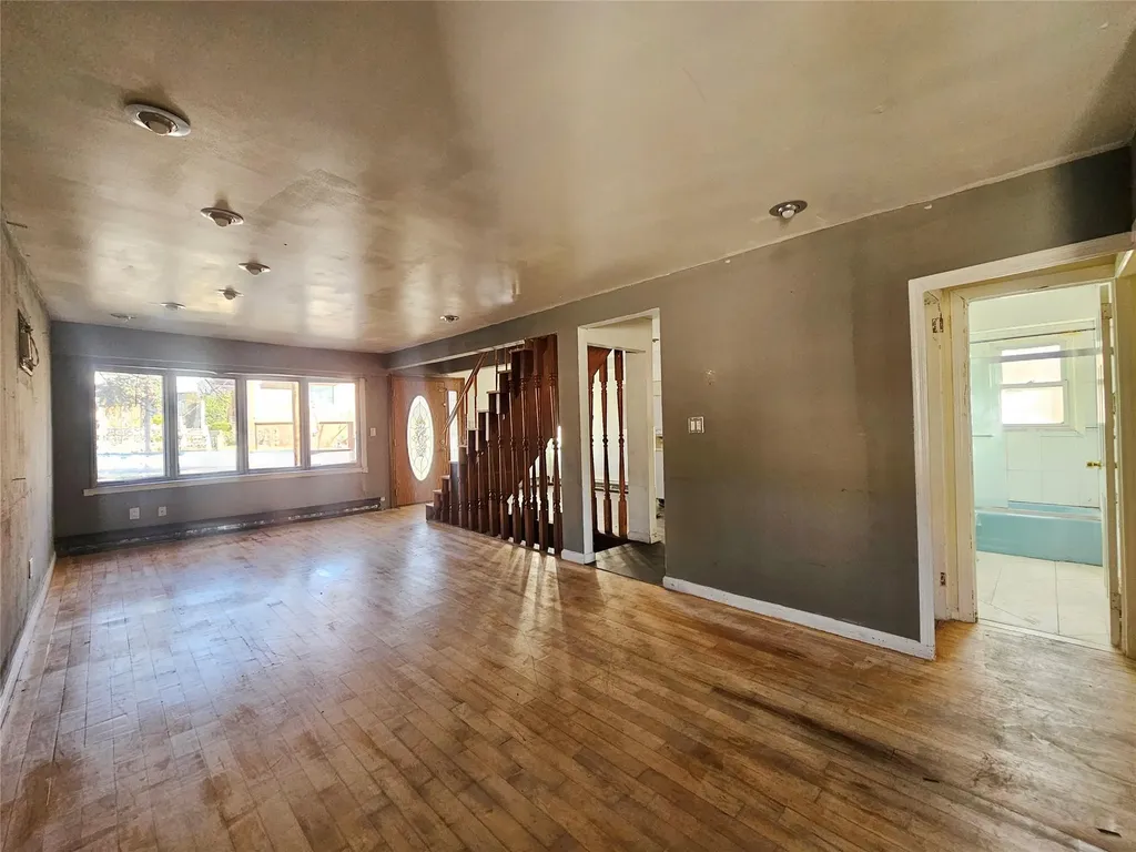1428 Parsons Boulevard Whitestone NY 11357