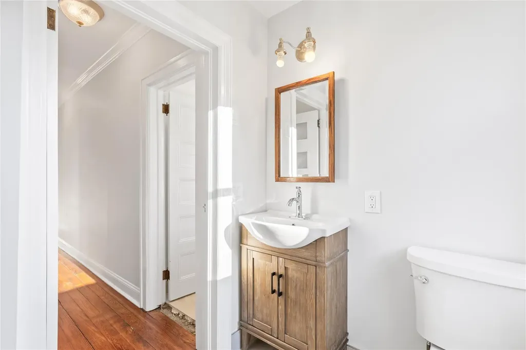 206 Fenimore Road Mamaroneck NY 10543