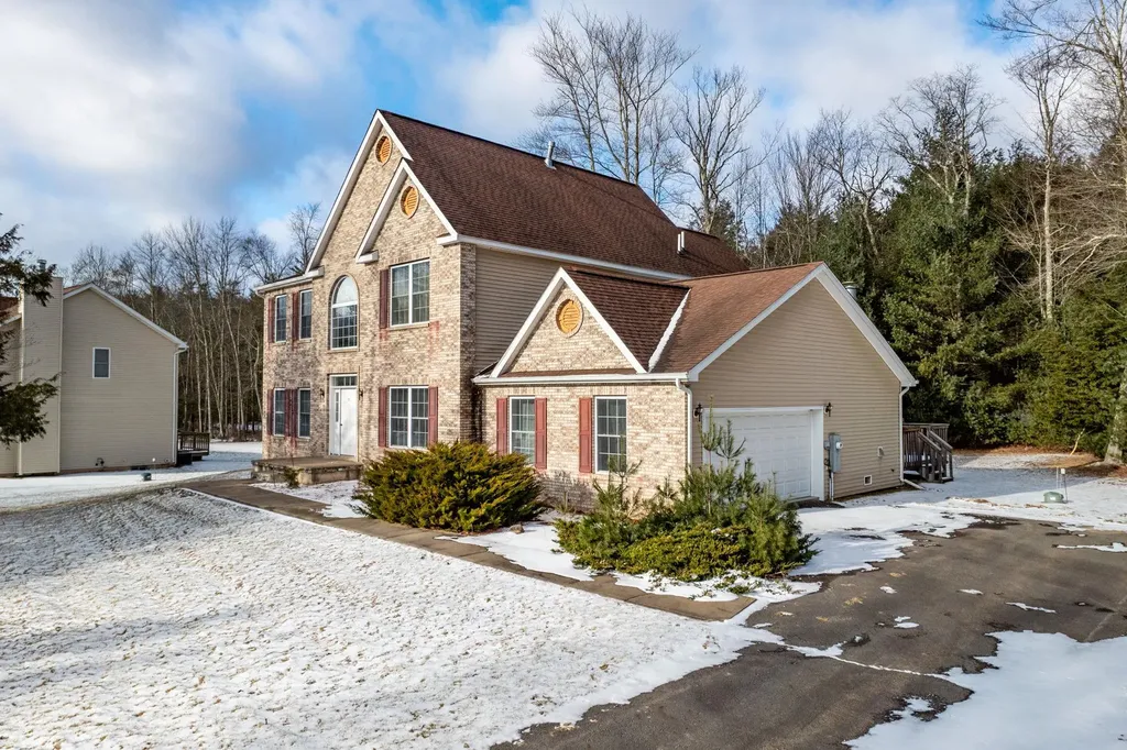 19 Forest Lane Monticello NY 12701