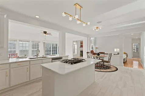 19 Oakland Hills Drive Mount Sinai NY 11766