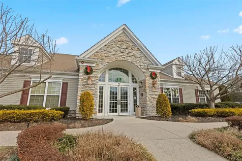 19 Oakland Hills Drive Mount Sinai NY 11766