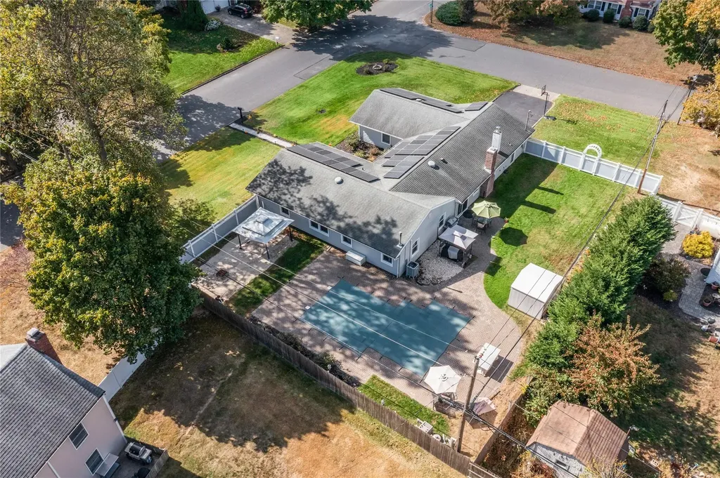 11 Onyx Drive Stony Brook NY 11790