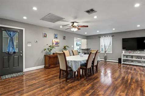 11 Onyx Drive Stony Brook NY 11790