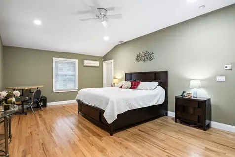 11 Onyx Drive Stony Brook NY 11790