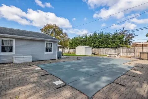 11 Onyx Drive Stony Brook NY 11790