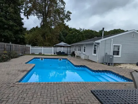 11 Onyx Drive Stony Brook NY 11790