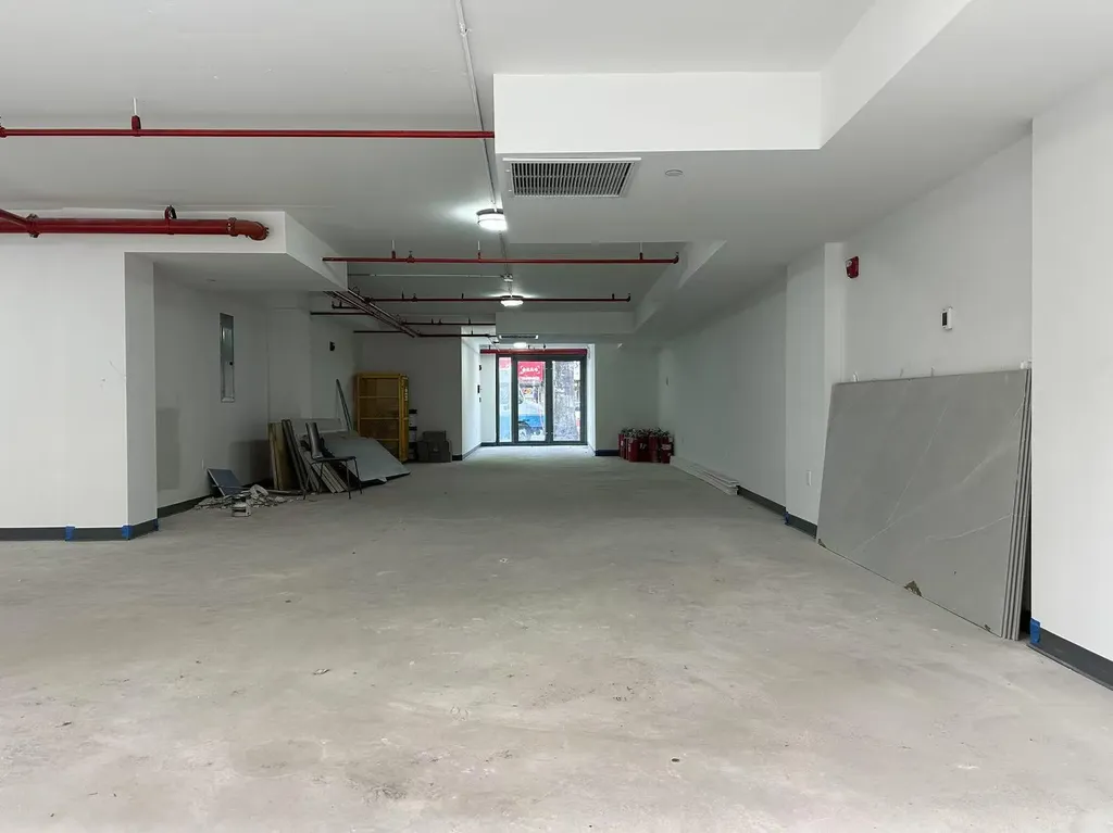 13680 41 Avenue Flushing NY 11355