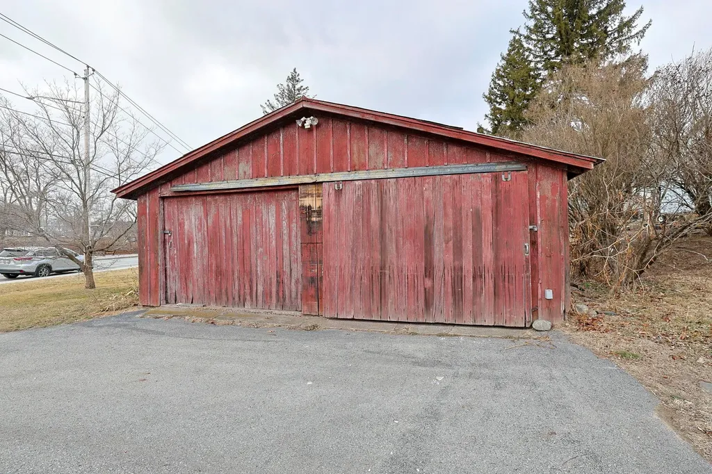 163 Stage Road Monroe NY 10950
