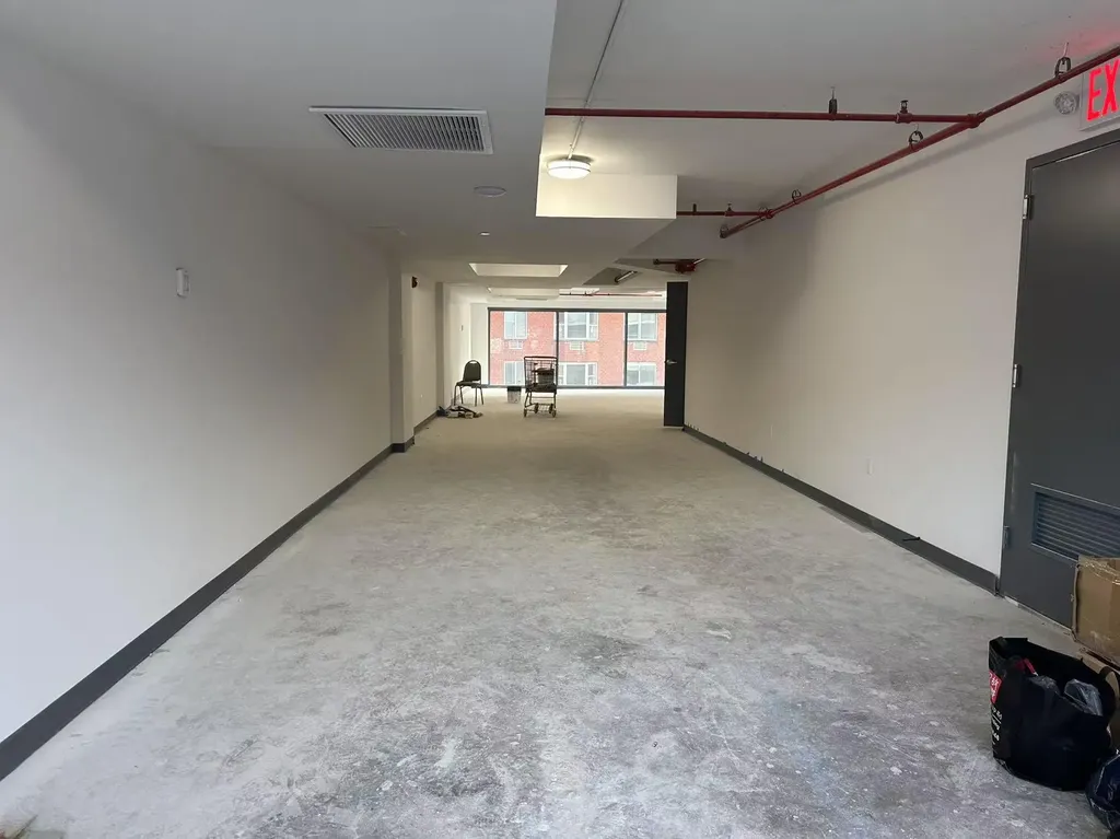13680 41 Avenue Flushing NY 11355
