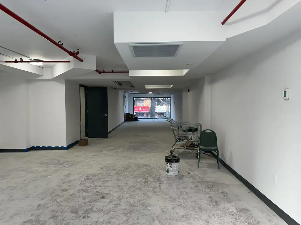13680 41 Avenue Flushing NY 11355