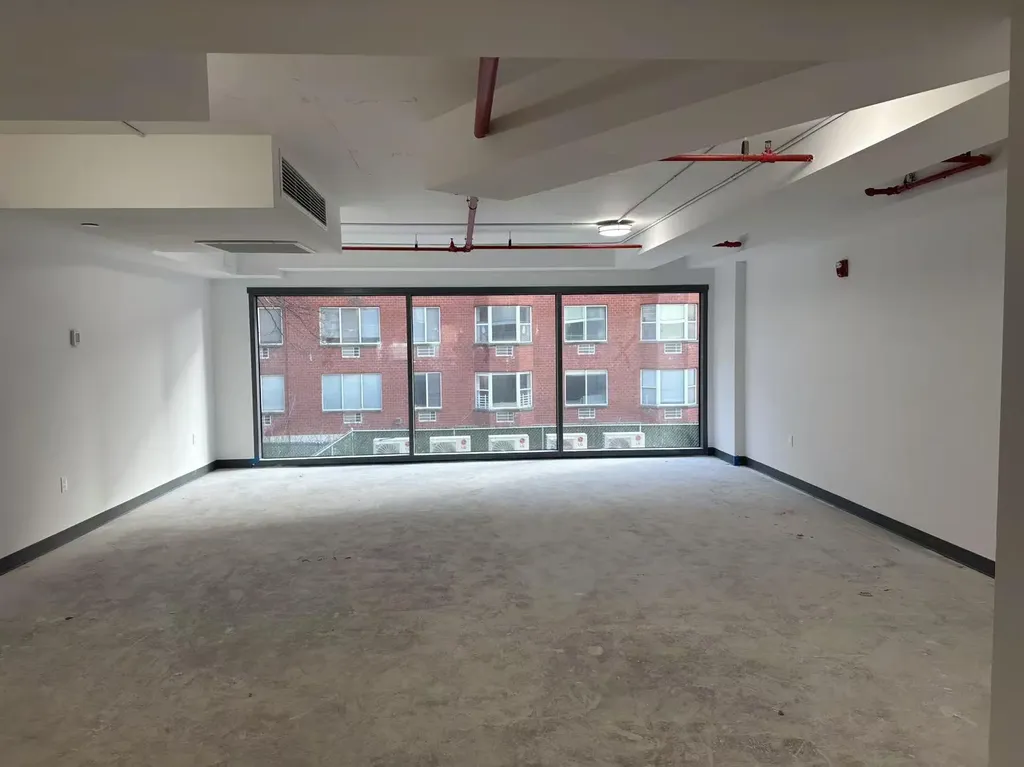 13680 41 Avenue Flushing NY 11355