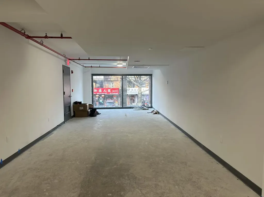 13680 41 Avenue Flushing NY 11355
