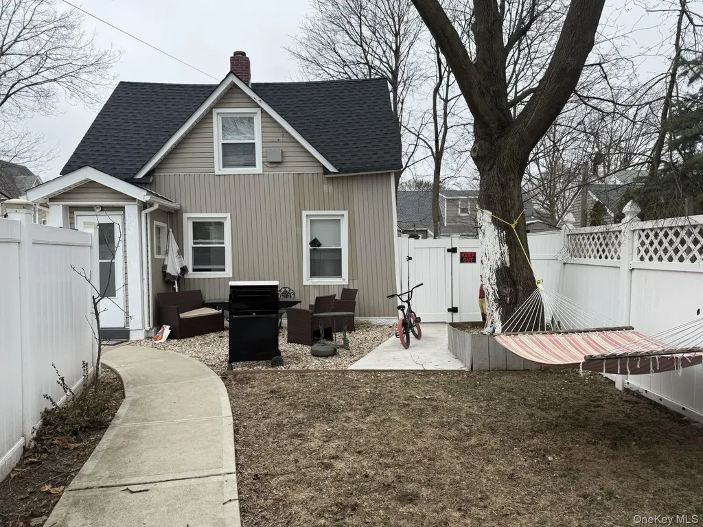 45 Lynbrook Avenue Lynbrook NY 11563