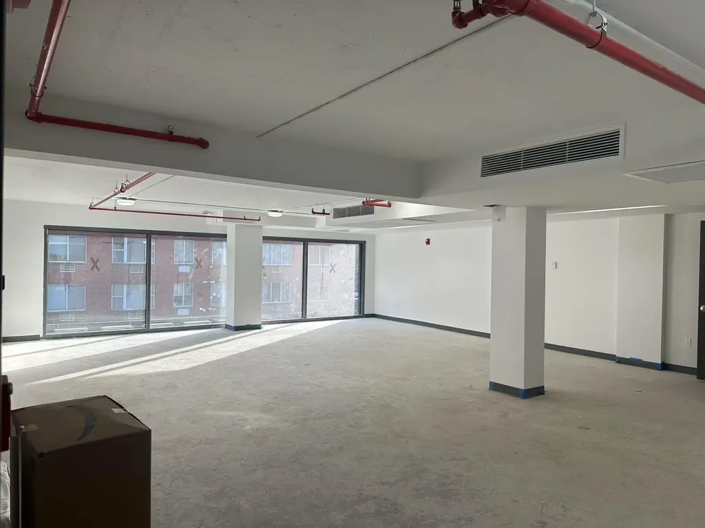 13680 41 Avenue Flushing NY 11355