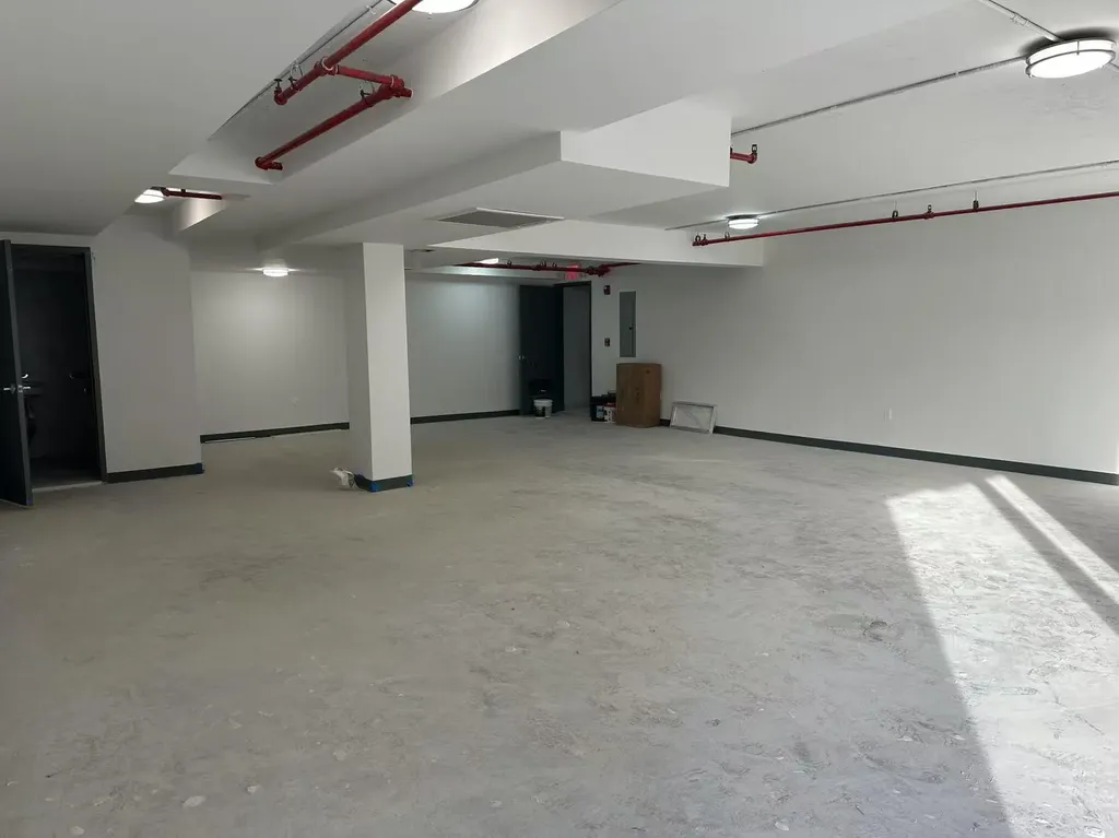 13680 41 Avenue Flushing NY 11355
