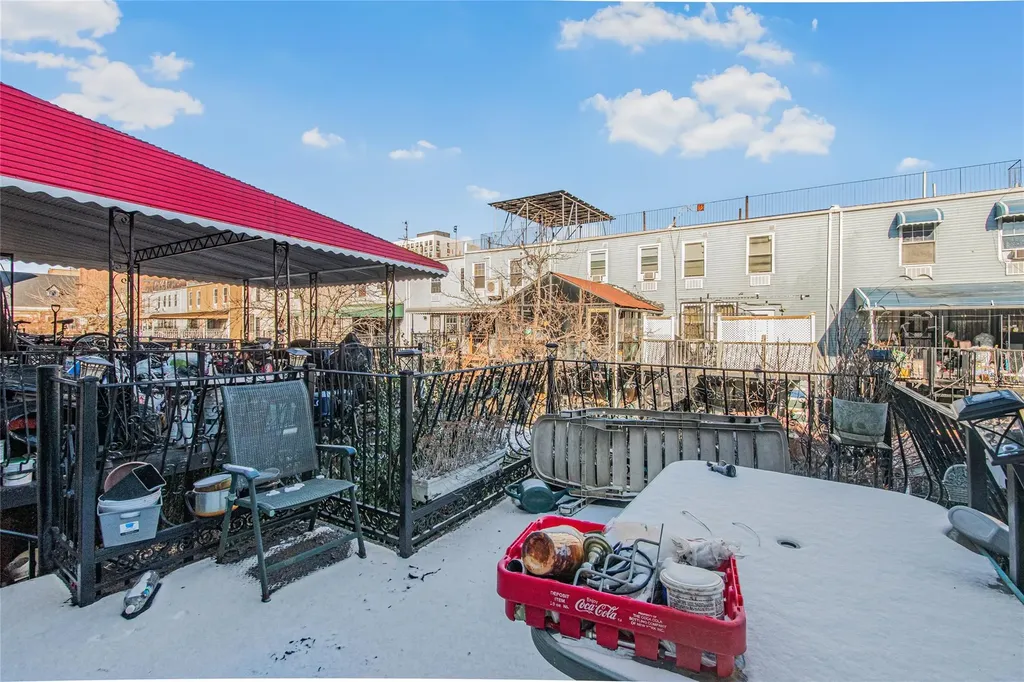 461 E 144th Street Bronx NY 10454