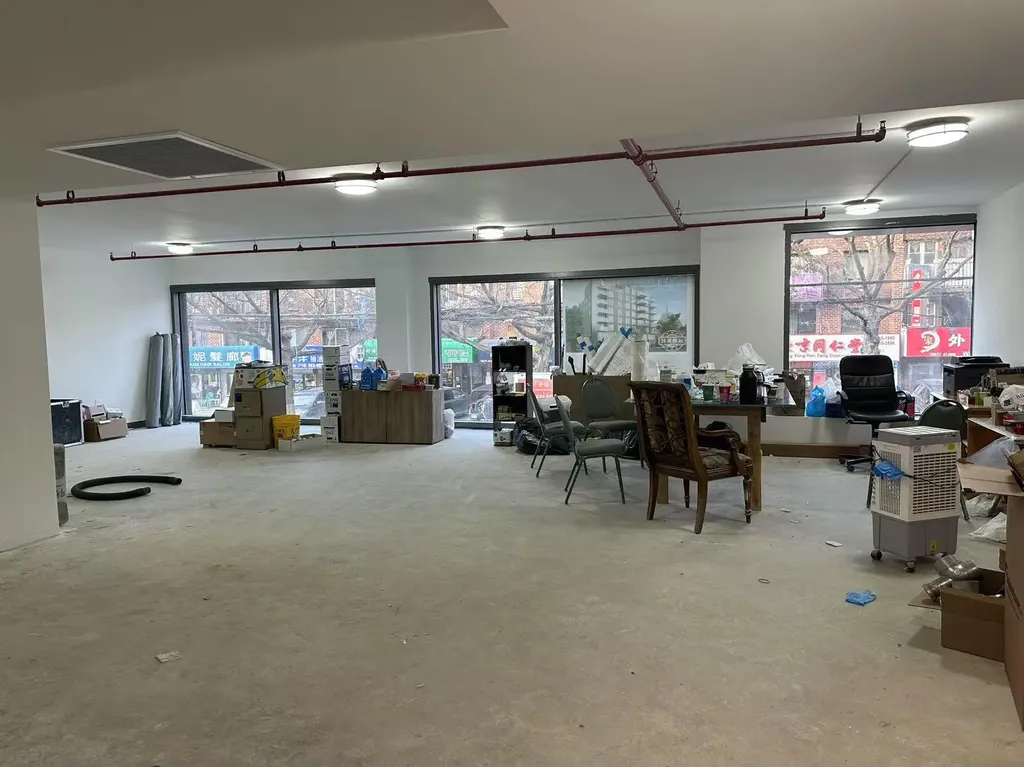 13680 41 Avenue Flushing NY 11355
