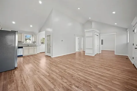 36 Wellington Road Middle Island NY 11953