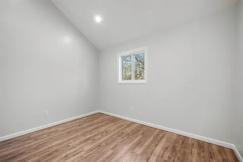 36 Wellington Road Middle Island NY 11953