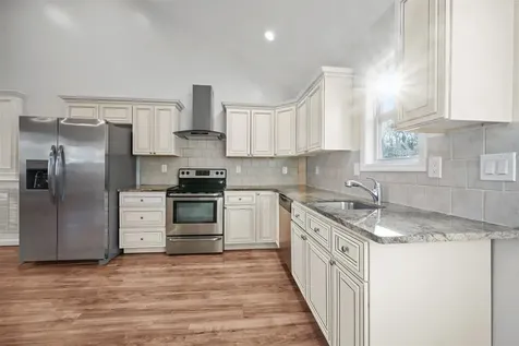 36 Wellington Road Middle Island NY 11953