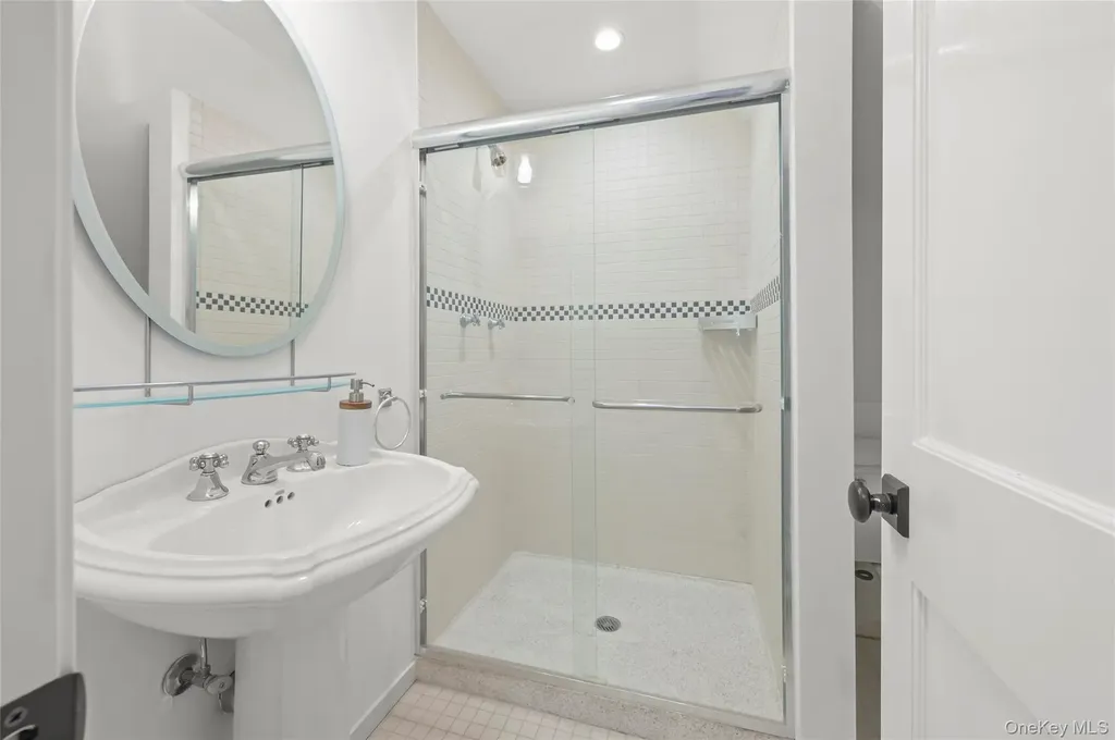 245 Oneck Lane Westhampton Beach NY 11978