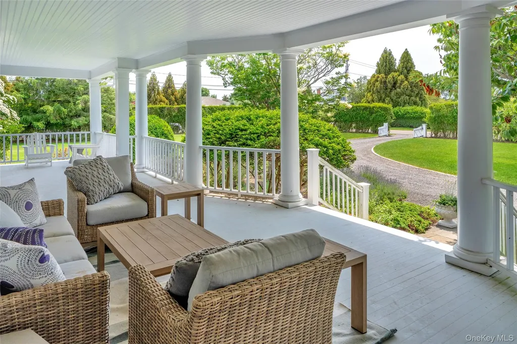 245 Oneck Lane Westhampton Beach NY 11978