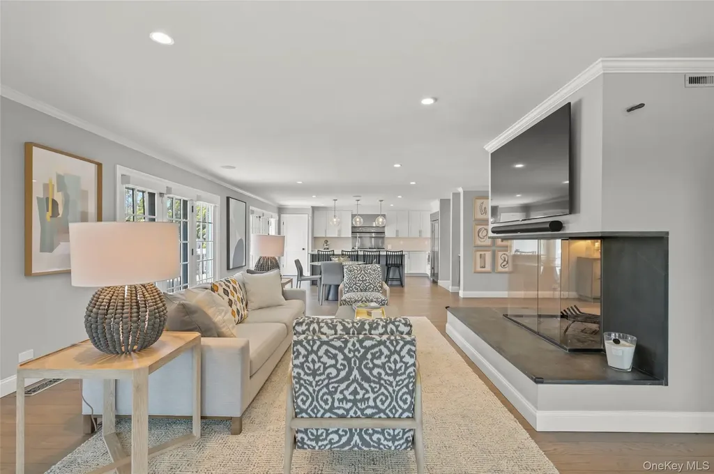 245 Oneck Lane Westhampton Beach NY 11978