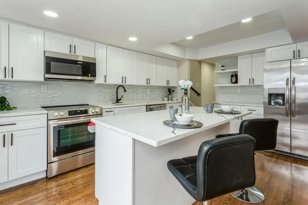 141 Murray Drive Oceanside NY 11572