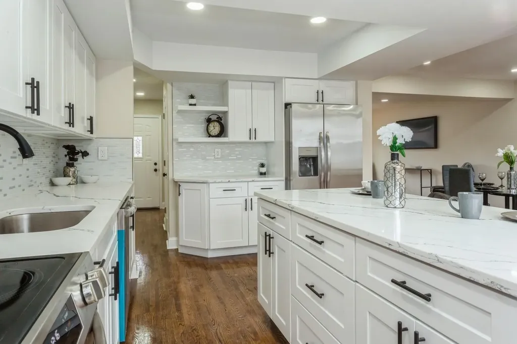 141 Murray Drive Oceanside NY 11572