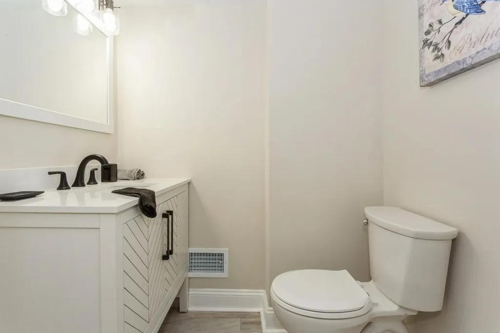 141 Murray Drive Oceanside NY 11572